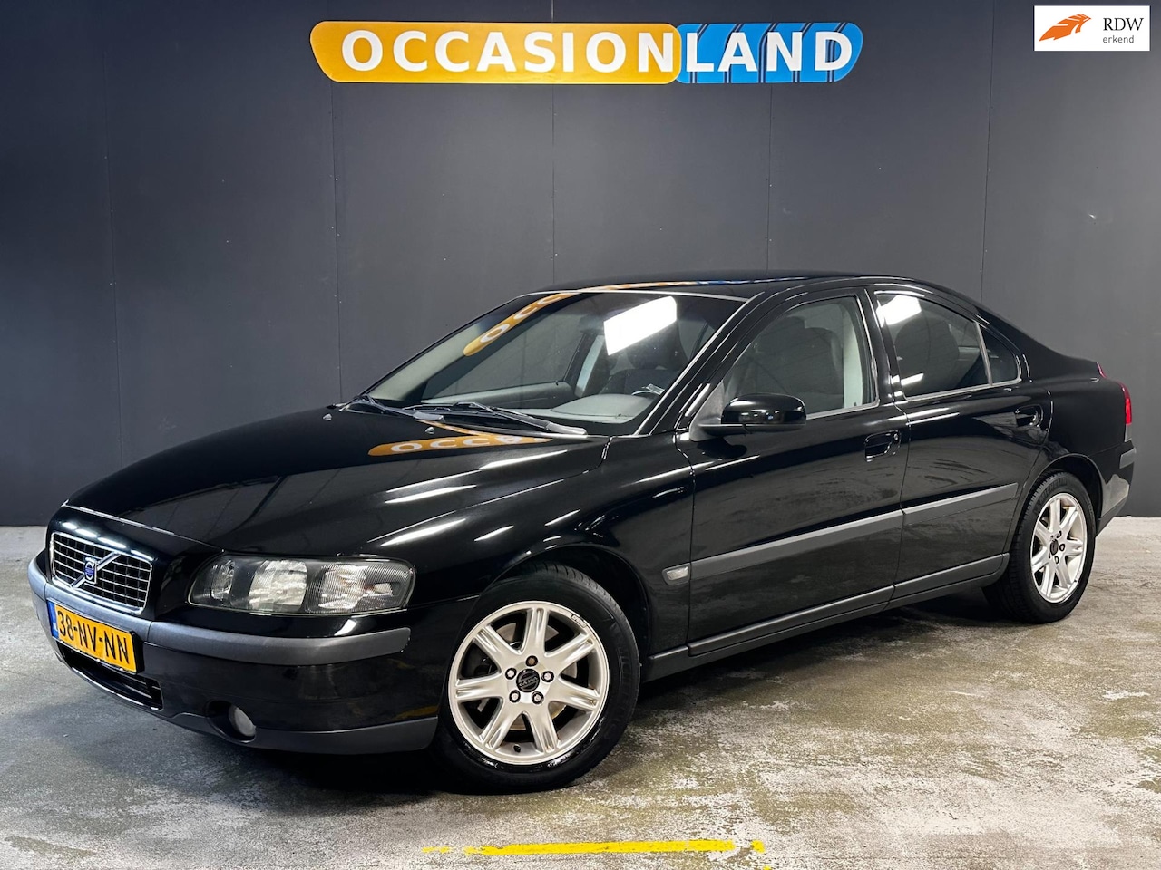 Volvo S60 - 2.5 T|AUTOMAAT|AIRCO|TREKHAAK|209PK| - AutoWereld.nl