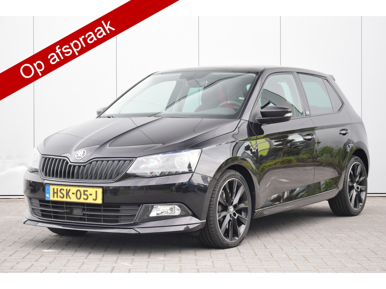 Skoda Fabia - 1.0 TSI Monte Carlo Pano/Dak Stoelverwarming Navi/Camera Priv/Glass Ecc Acc - AutoWereld.nl