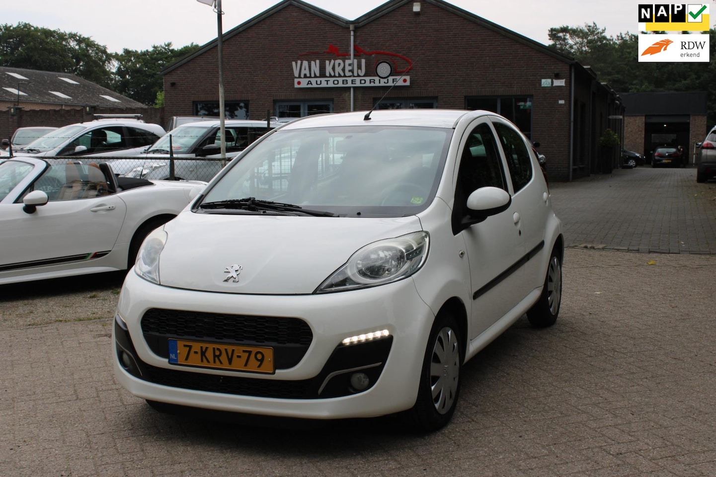 Peugeot 107 - 1.0 Active 5 drs airco incl garantie en grote beurt - AutoWereld.nl