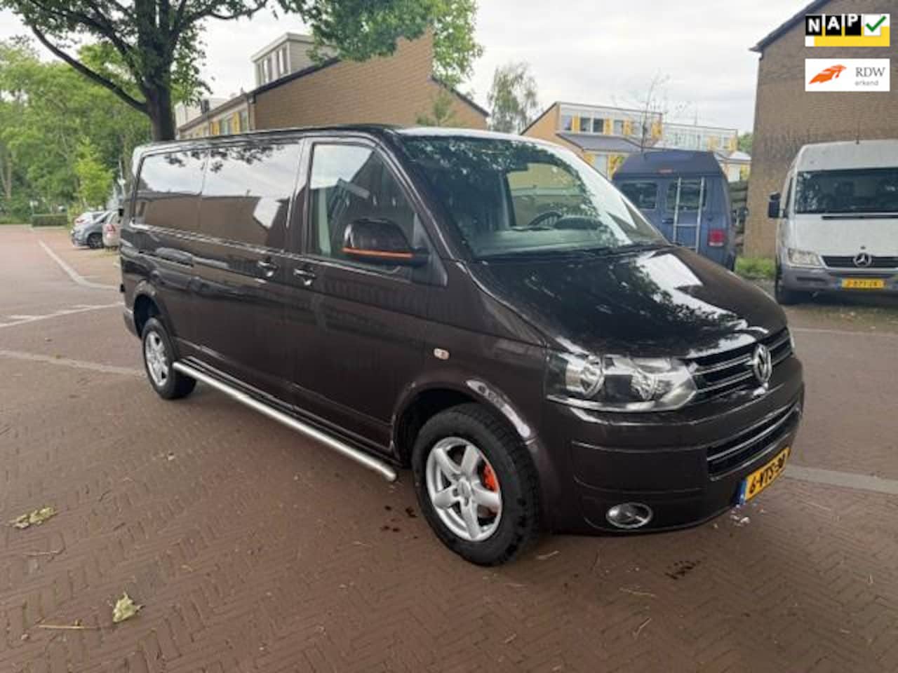 Volkswagen Transporter - Airco / Navigatie / bouwjaar 2012 / Leuke auto - AutoWereld.nl