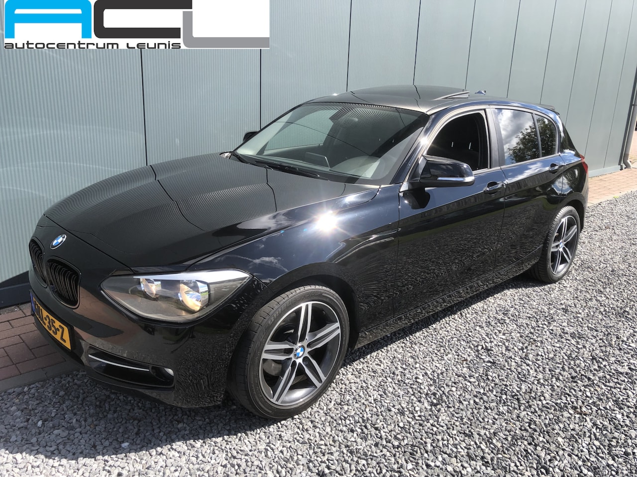 BMW 1-serie - 118i 170pk Executive Sportline 5-drs - AutoWereld.nl