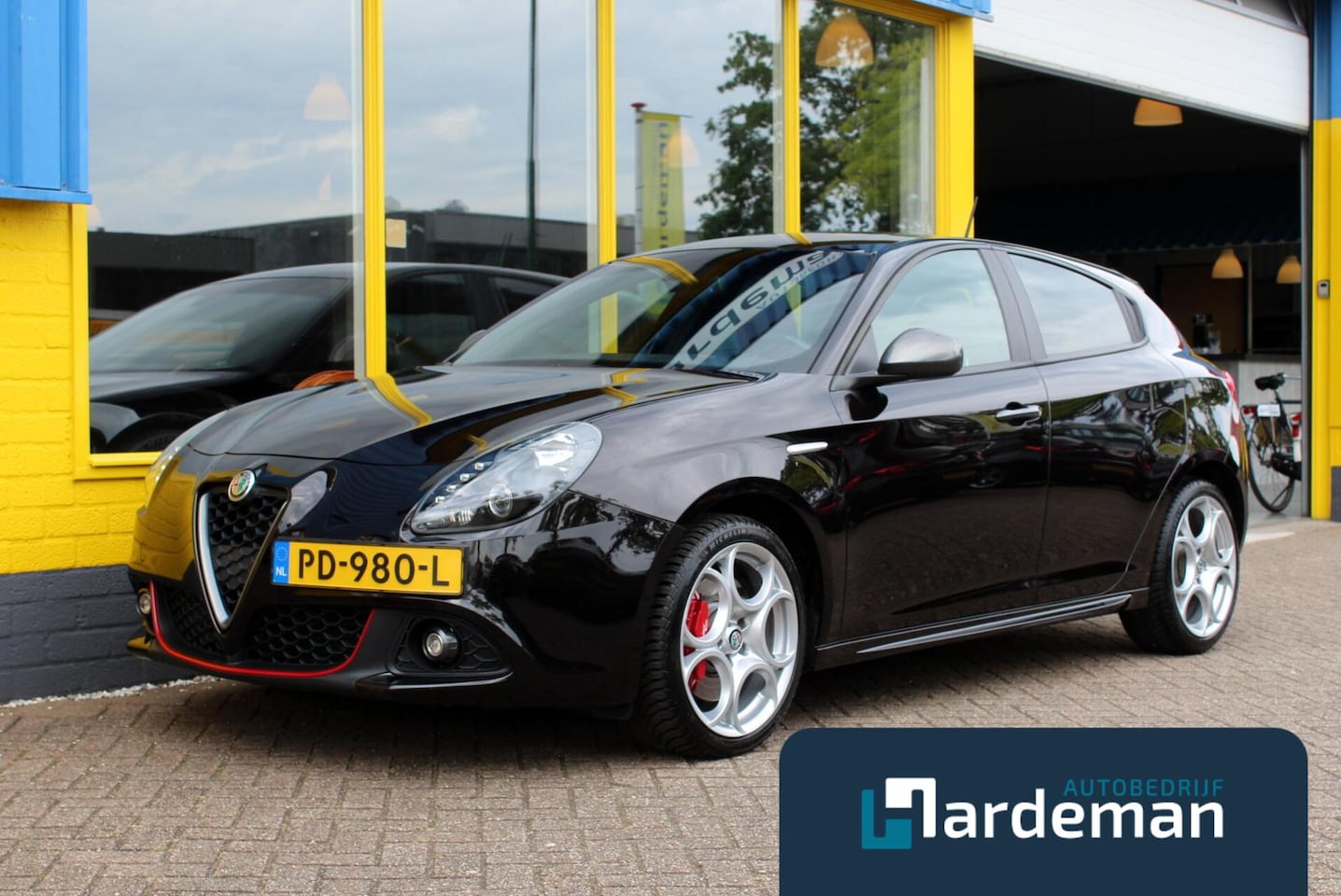 Alfa Romeo Giulietta - 1.4 Turbo MultiAir TCT Navi Leder - AutoWereld.nl