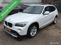 BMW X1 - sDrive20d EfficientDynamics Edition Leer Pano dak