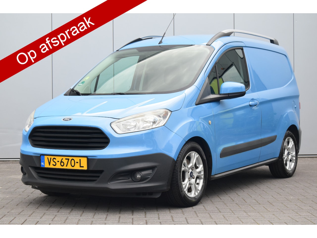 Ford Transit Courier - 1.5 TDCI Trend Airco Cruise Dakreling Pdc 132dkm! - AutoWereld.nl