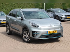Kia e-Niro - ExecutiveLine 64 kWh / SoH 100% / NIEUWSTAAT / Camera / Leder / Keyless / Stoelventilatie