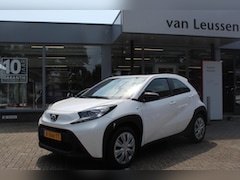 Toyota Aygo X - PLAY AIRCO CAMERA AD-CRUISE APPLE/ANDROID
