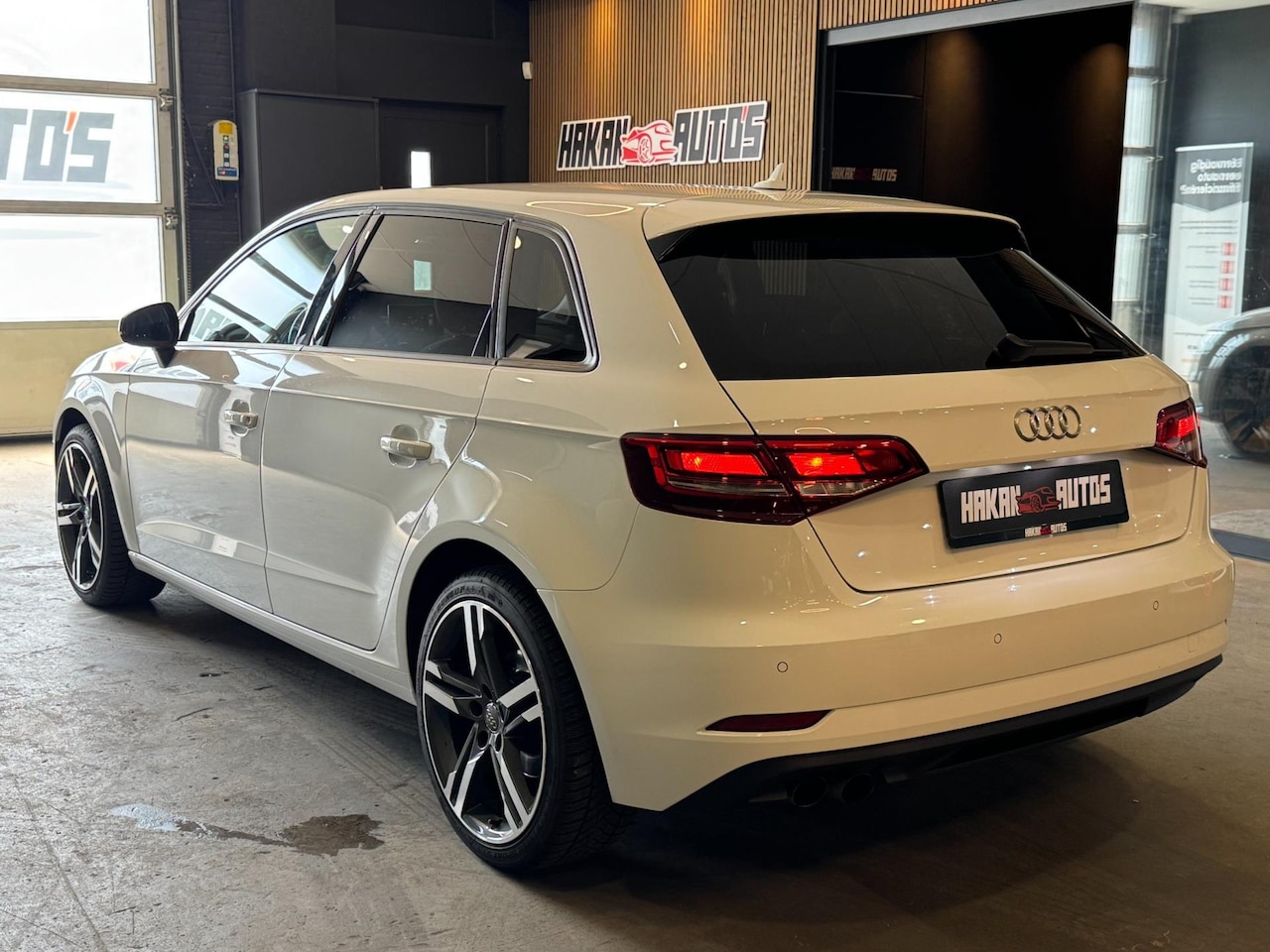 Audi A3 Sportback - 1.5 TFSI Pro Line | Led | Stoelverw. | Navi - AutoWereld.nl