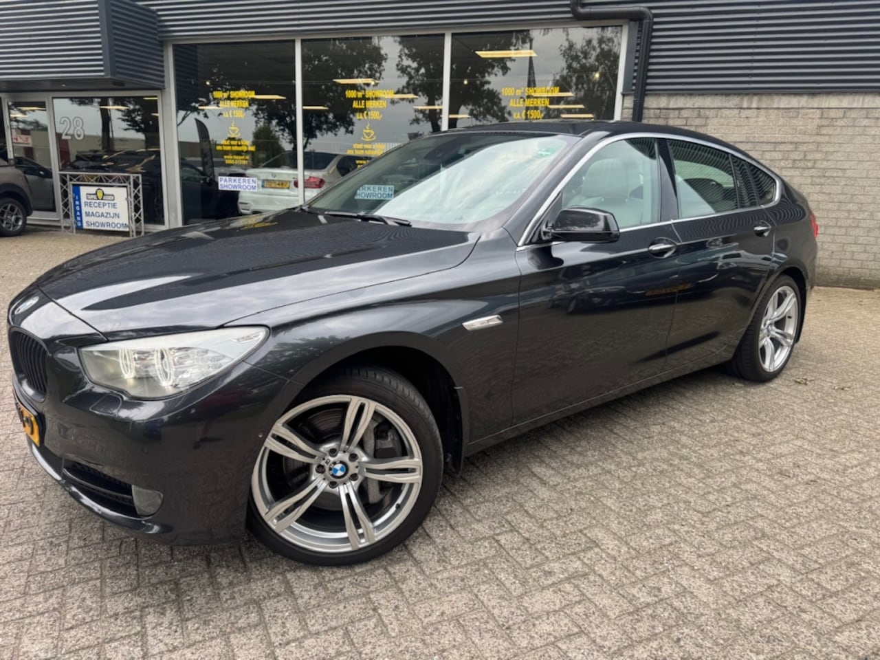 BMW 5-serie Gran Turismo - 550i High Executive 550i High Executive - AutoWereld.nl