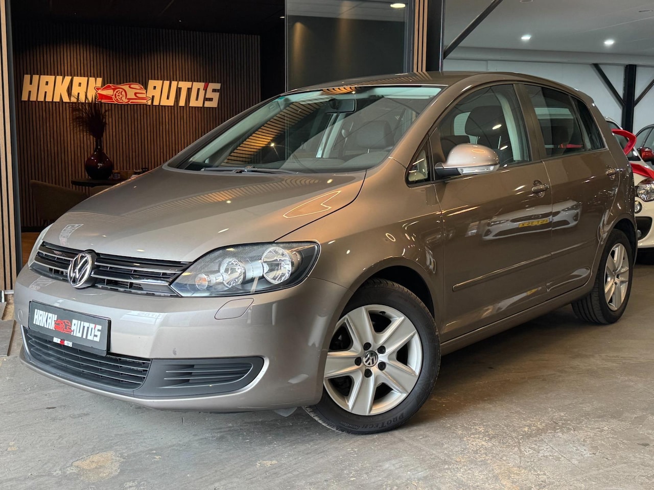 Volkswagen Golf Plus - 1.4 TSI Automaat | Cruise | Carplay | Clima - AutoWereld.nl