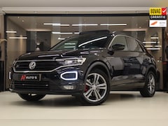 Volkswagen T-Roc - 1.5 TSI Sport Business 3X R-Line / PANO/STOELV/LANEASSIST/ACC/CAM/VOL