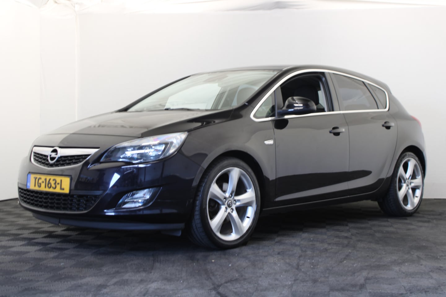 Opel Astra - 1.6 Turbo Sport |Navi - AutoWereld.nl