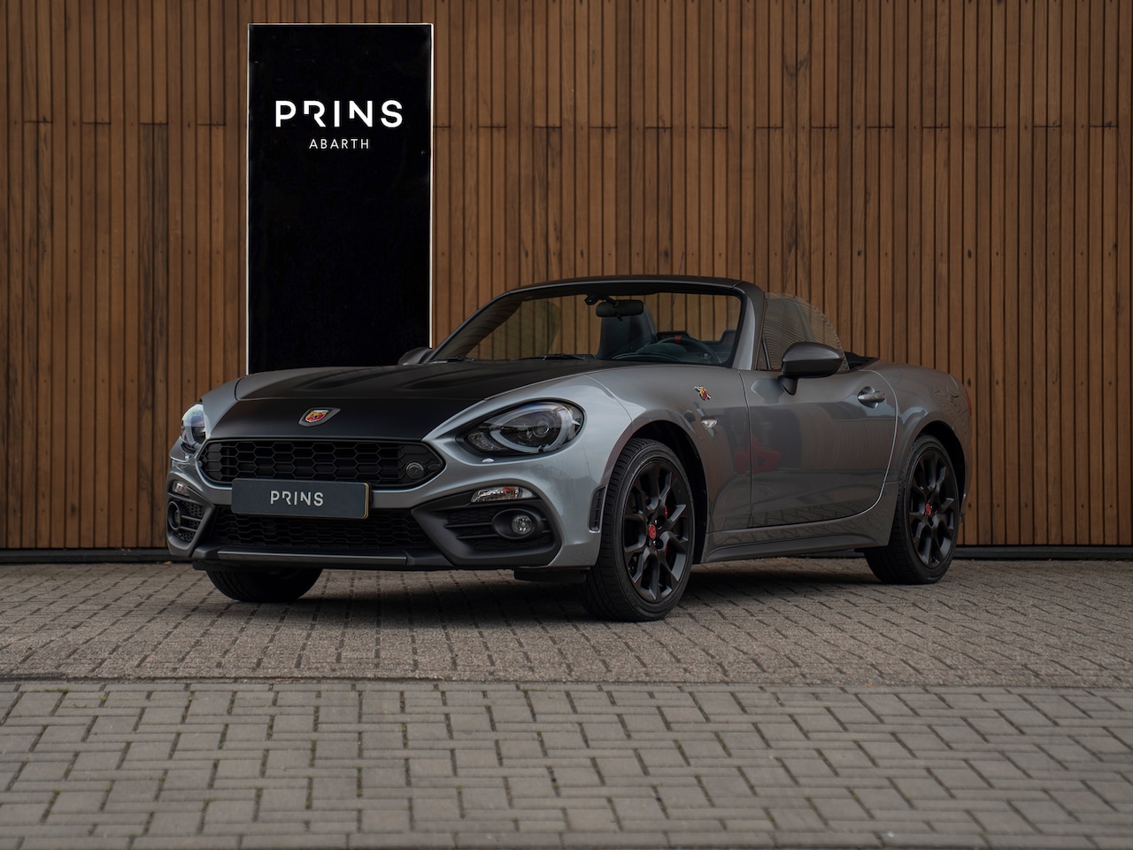 Abarth 124 spider - 1.4T 170pk | Handbak | Bose | 1e eigenaar | NL-auto - AutoWereld.nl