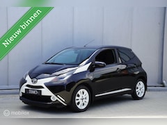 Toyota Aygo - 1.0 VVT-i x-play, Automaat, Sport Pakket