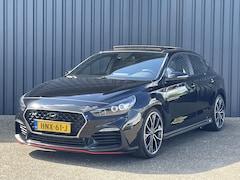 Hyundai i30 Fastback - 2.0 T-GDi 275pk Performance | Schuif / Kanteldak | Stoel -Stuur Verwarming | 2 Sets Wielen