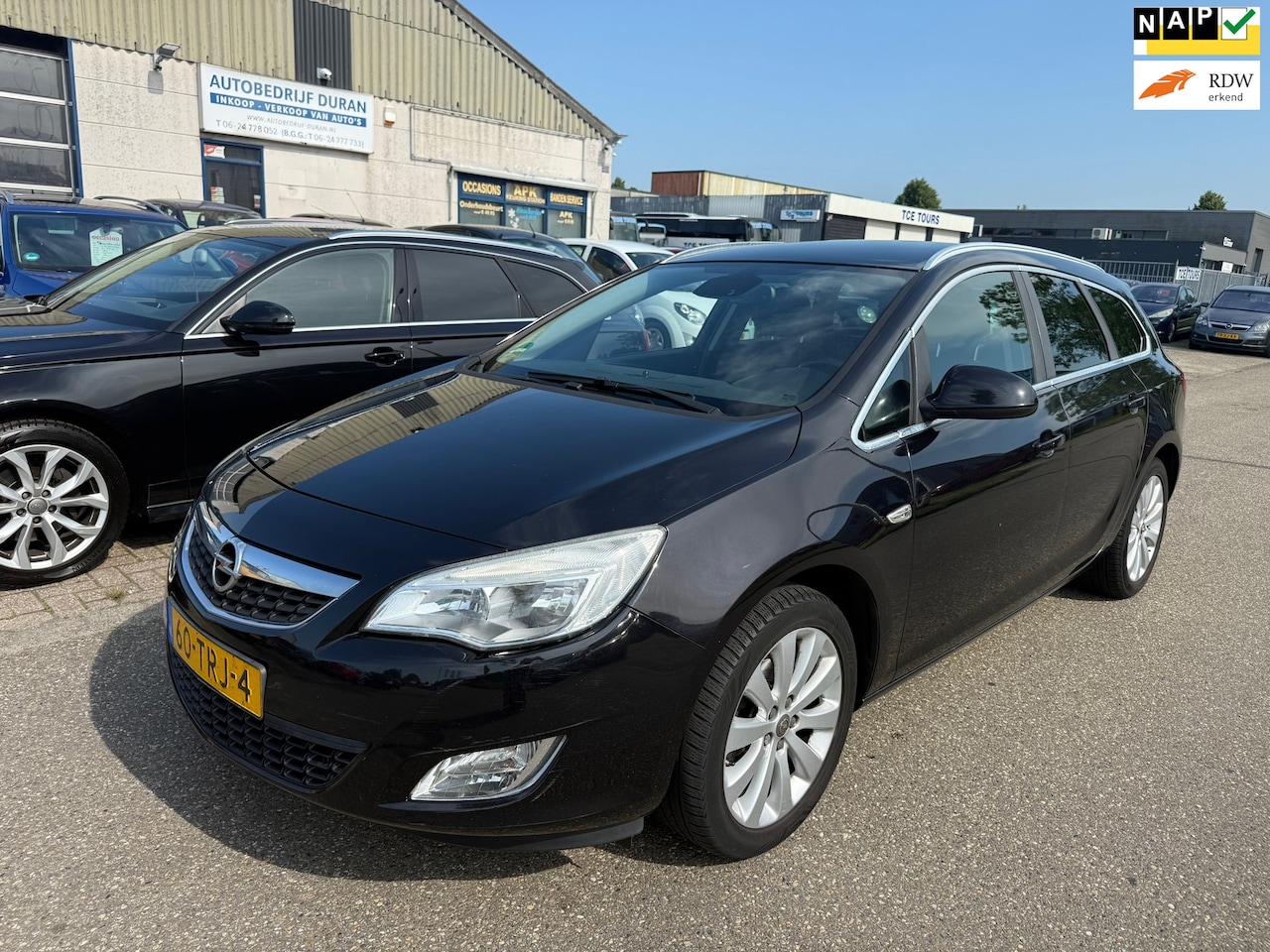 Opel Astra Sports Tourer - 1.4 Turbo Cosmo NAV.+ Clima Bj:2012 NAP! - AutoWereld.nl