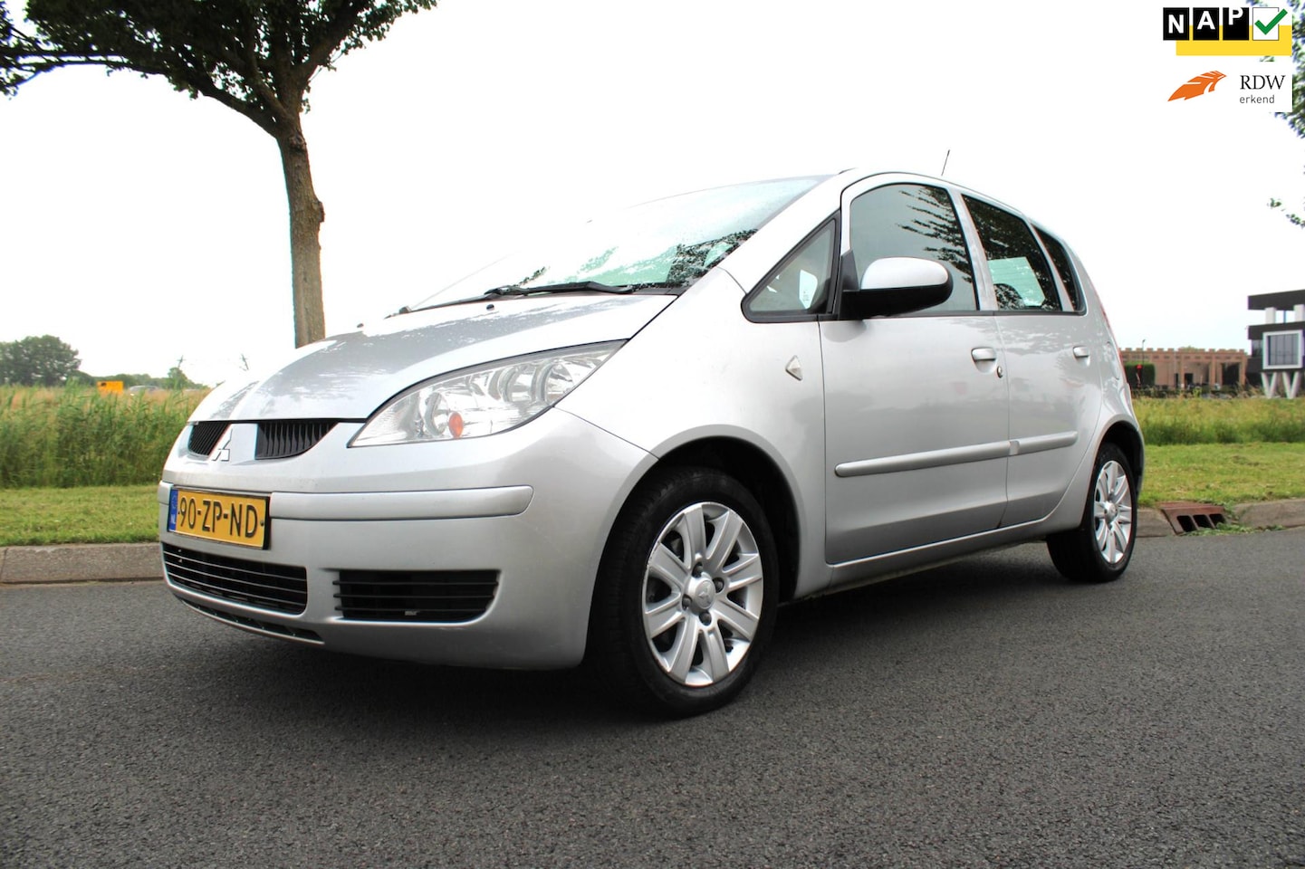 Mitsubishi Colt - 1.3 Invite+ Automaat , Airco - AutoWereld.nl