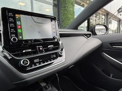 Toyota Corolla Touring Sports - 1.8 Hybrid TeamNL | ACC | Dodehoek | Carplay | Trekhaak |