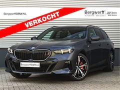 BMW 5-serie Touring - 550e xDrive M-Sport Pro - Pano - Onderstel Prof - Stoelventilatie - Head-up