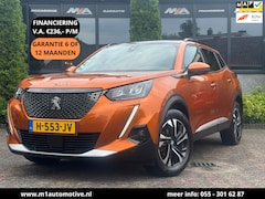 Peugeot 2008 - 1.2 PureTech| PANO | Cruise | Trekhaak | 1E EIG