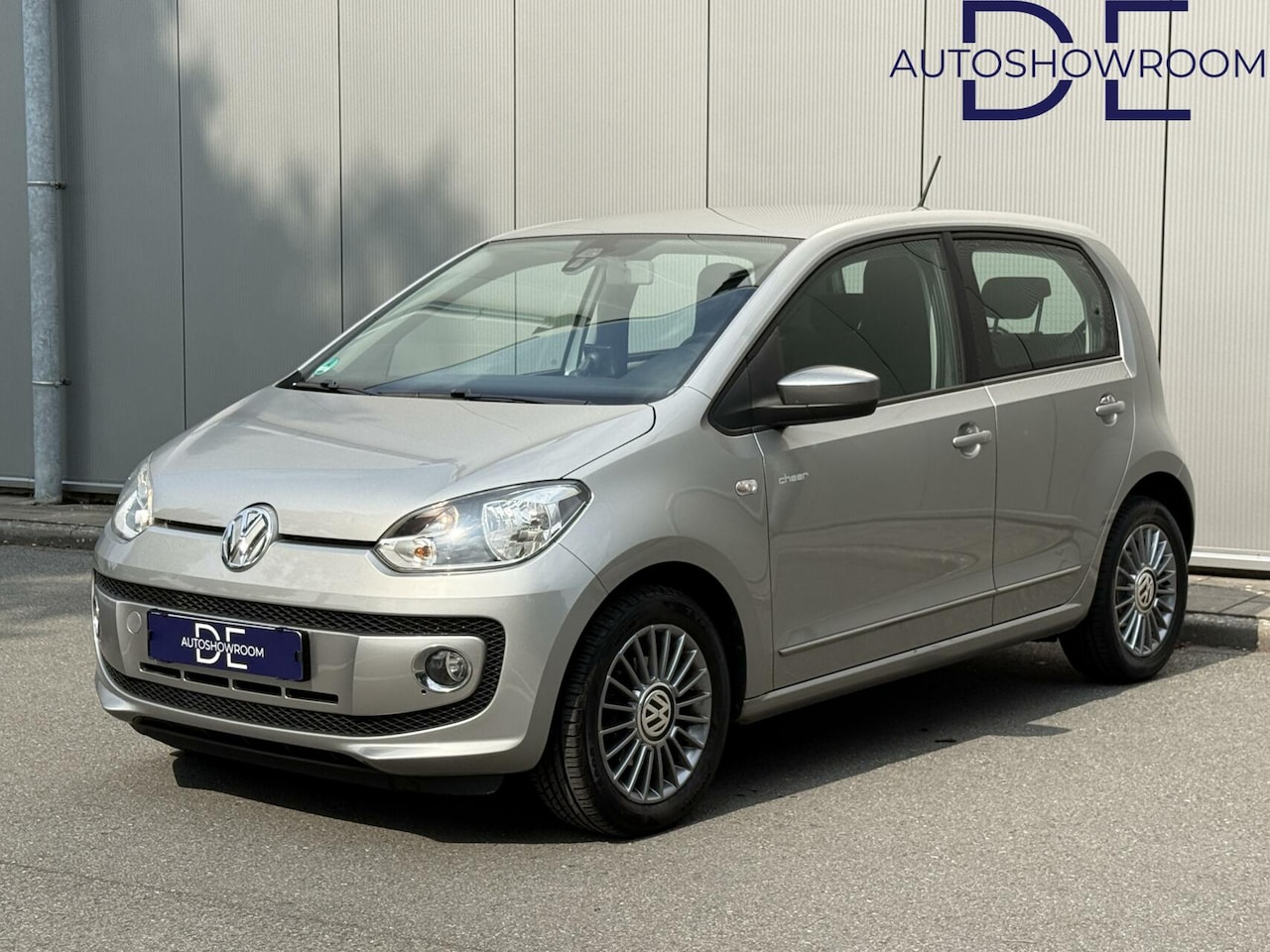 Volkswagen Up! - 1.0 cheer up! | 5DRS | Navi | Airco | Historie | Cruise Control - AutoWereld.nl