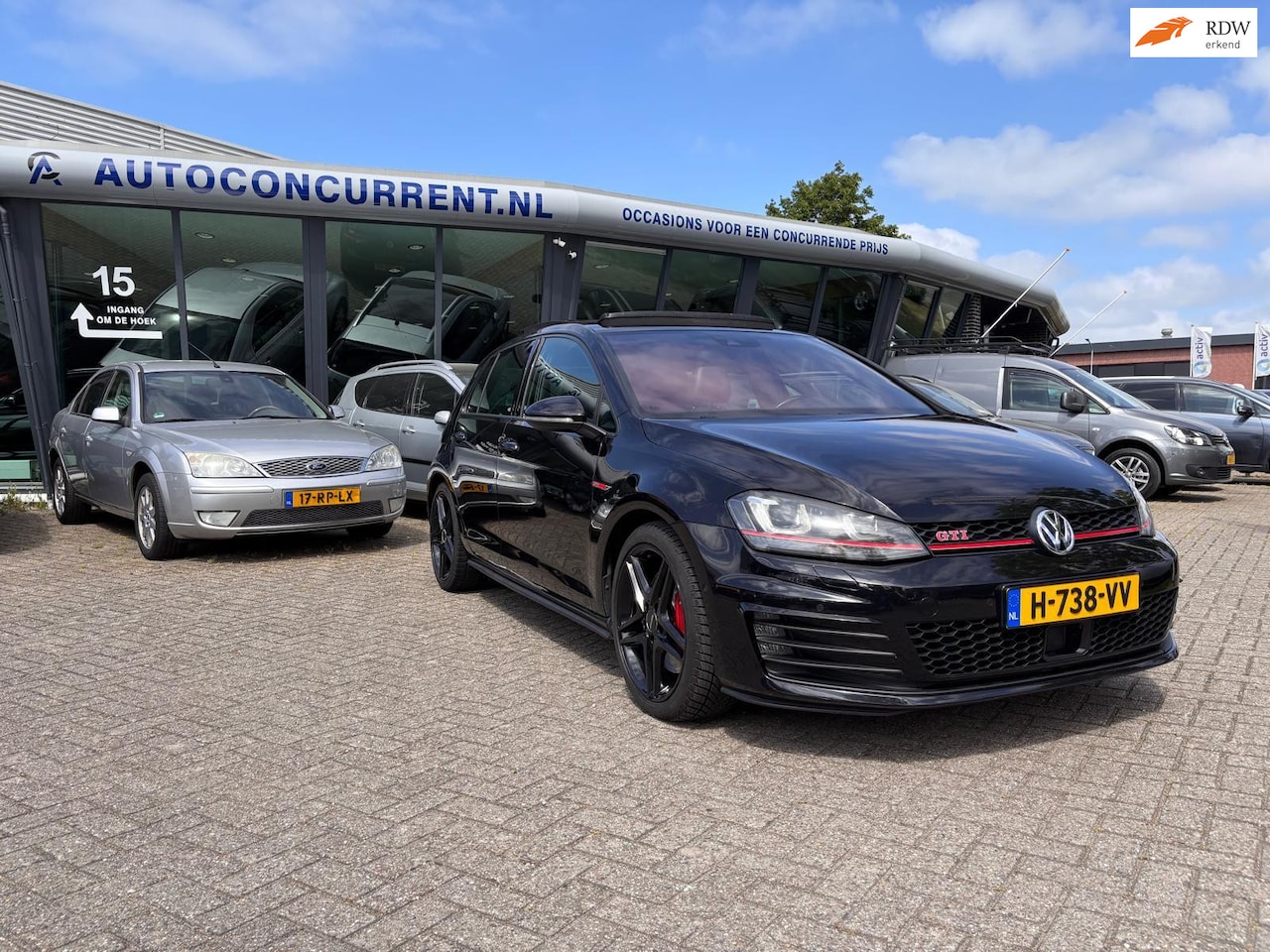 Volkswagen Golf - 2.0 TSI GTI Performance 2.0 TSI GTI Performance, DSG, Carplay, Pano, ACC, Leder, Inruil mogelijk. - AutoWereld.nl