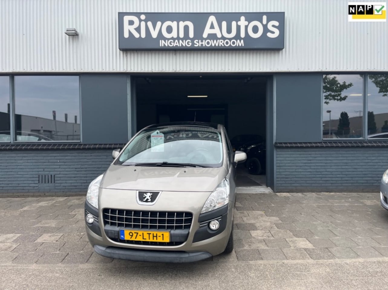 Peugeot 3008 - 1.6 VTi Blue Lease 1.6 VTI BLUE LEASE - AutoWereld.nl