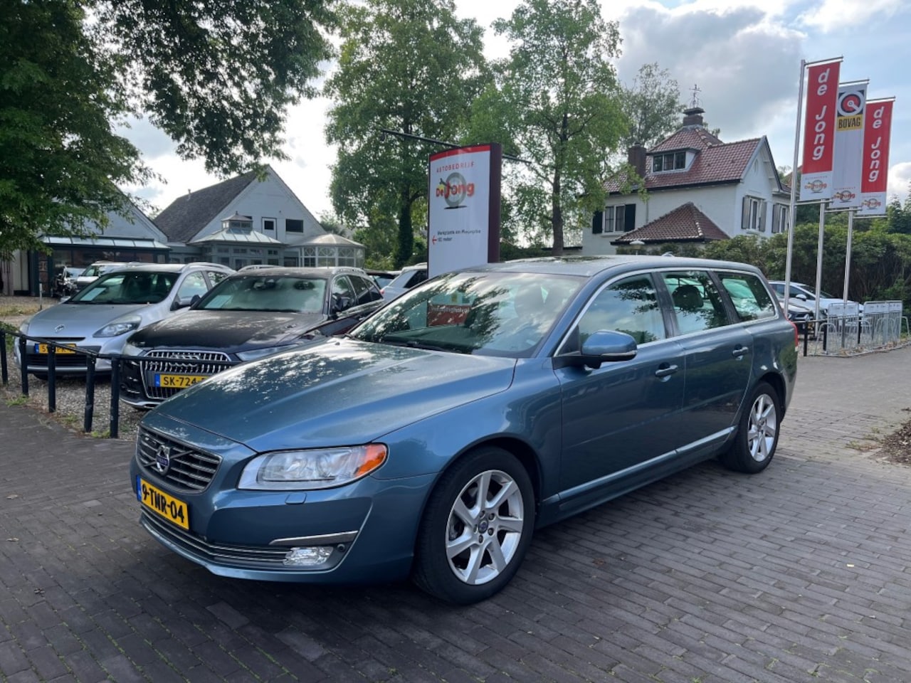 Volvo V70 - 2.0 D4 NORDIC+ / SCHUIFDAK / LEDER / NAVI / STANDKACHEL - AutoWereld.nl
