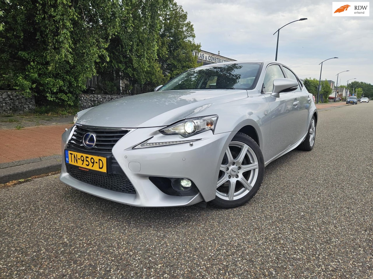 Lexus IS - 300h F Sport Line GARANTIE - AutoWereld.nl