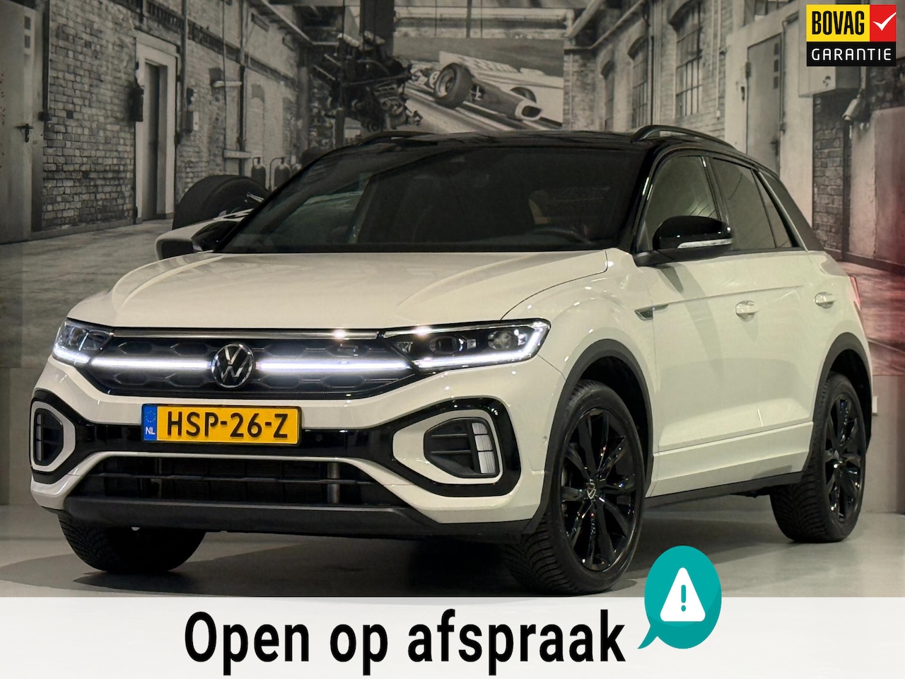Volkswagen T-Roc - 1.5 TSI R-Line Black Edition *Ascot Grey* - AutoWereld.nl