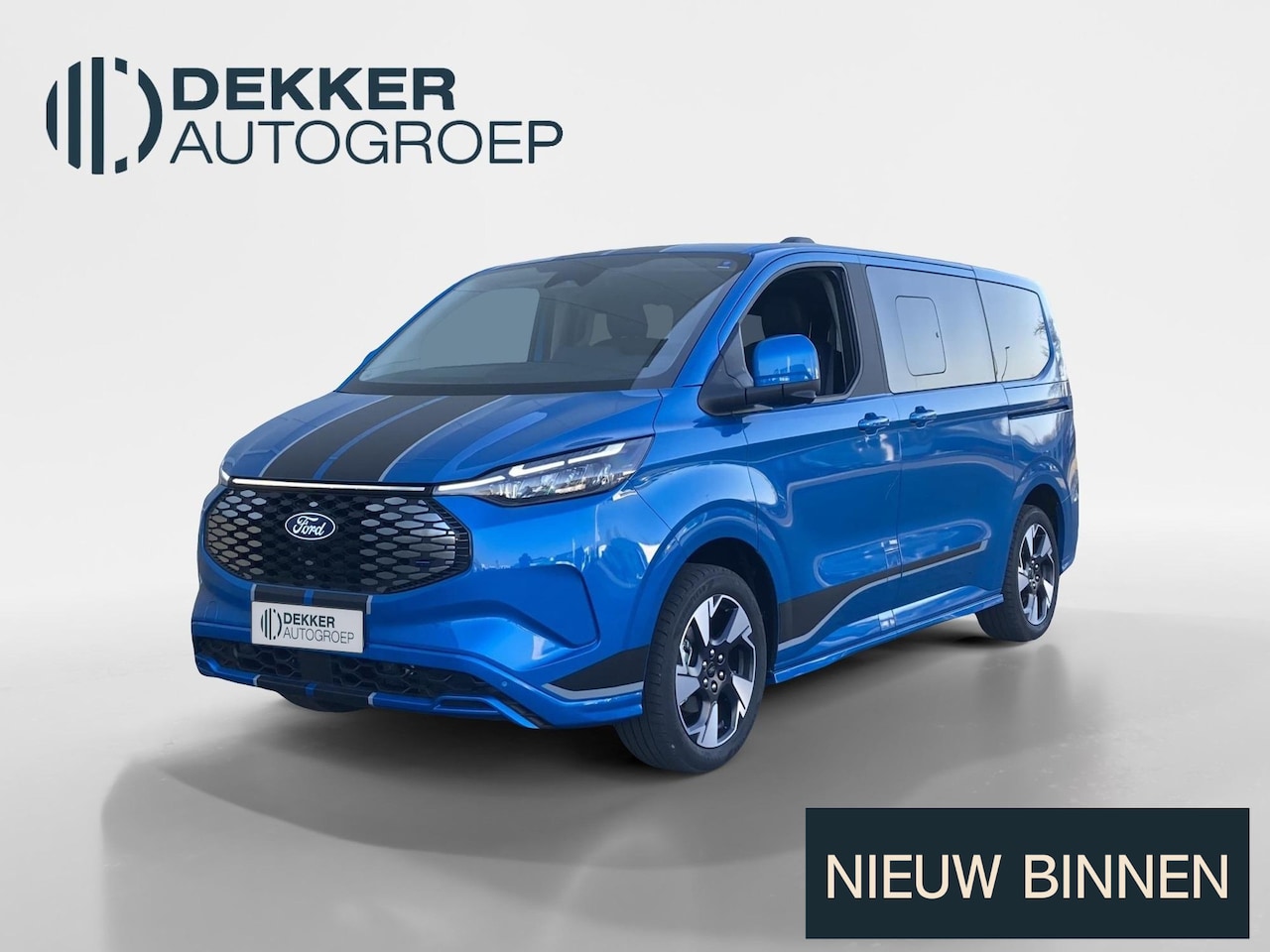Ford E-Tourneo Custom - 65kW 218pk Sport 8- 340 L1H1 Sport - AutoWereld.nl