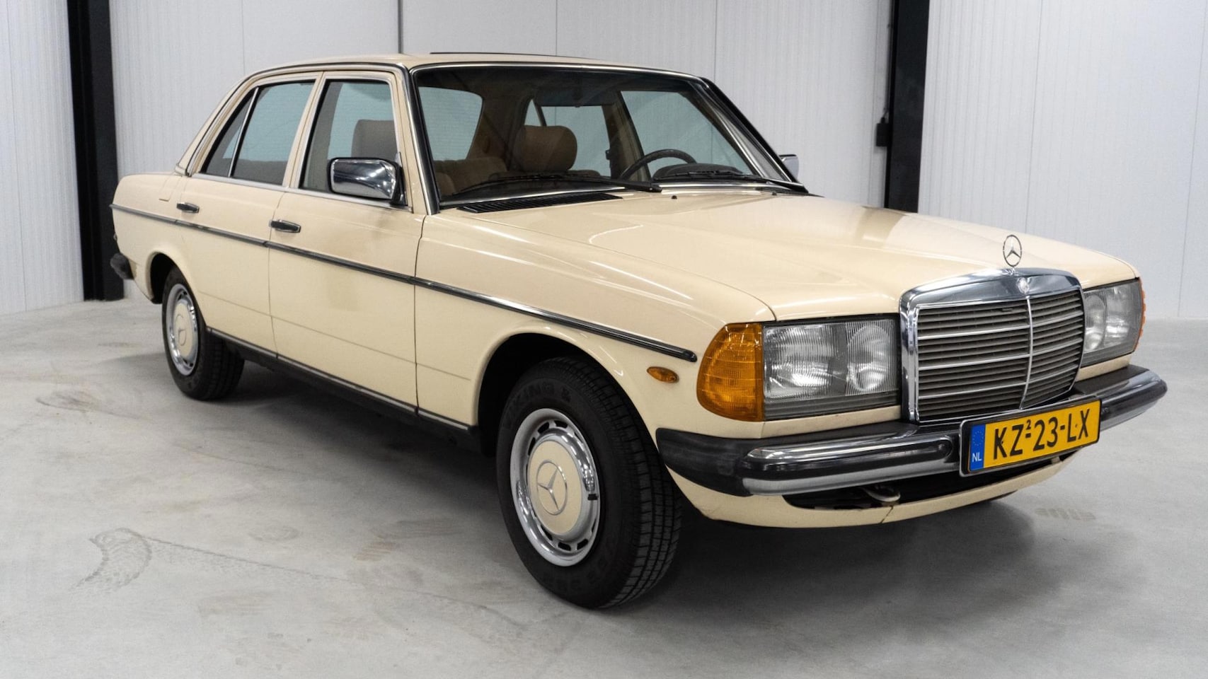 Mercedes-Benz 200-280 (W123) - 200 200 - AutoWereld.nl