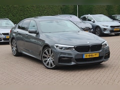 BMW 5-serie - 530e iPerformance High Executive / Schuifdak / 360Camera / Head-up / 20'' / Volleder / Har