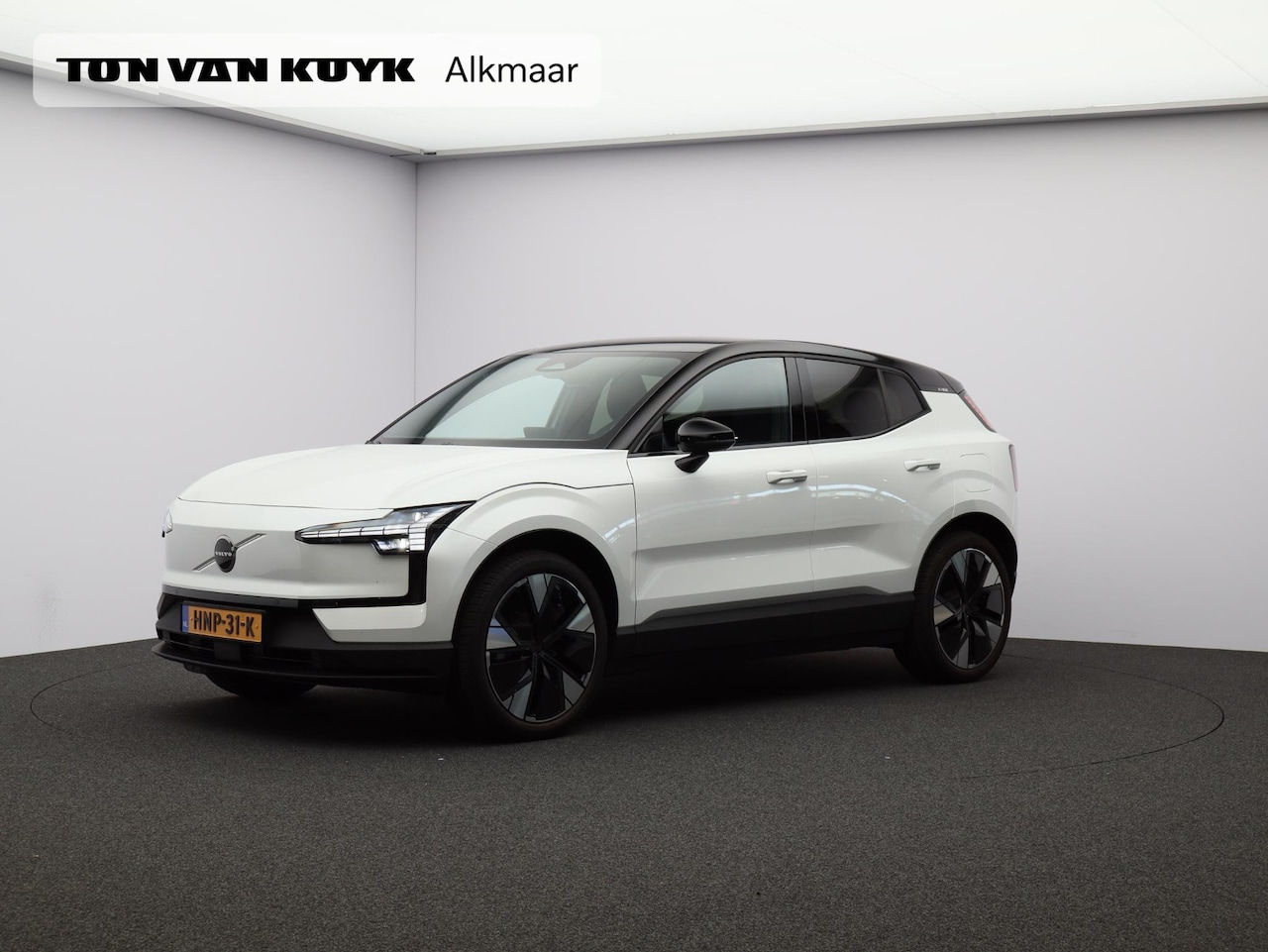 Volvo EX30 - Single Motor Extended Range Plus 69 kWh / Extra Getint Glas / Harman Kardon / Elektrische - AutoWereld.nl