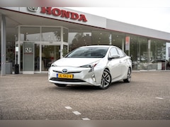 Toyota Prius - 1.8 Full Hybrid Executive Automaat | Headup Display | Afneembare Trekhaak | NL Auto | JBL