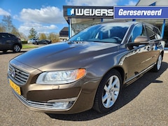Volvo V70 - 1.6 D2 Nordic+ Automaat, Navi, Open dak, Clima, Trekhaak, Cruise