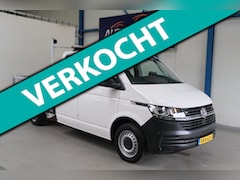 Volkswagen Transporter - 2.0 TDI 150PK L2H1 4-Motion DC 30 Pick-up - N.A.P. Automaat, Airco, Cruise, Trekhaak