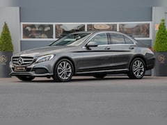Mercedes-Benz C-klasse - 180 | Navi | Trekhaak | Stoelverwarming
