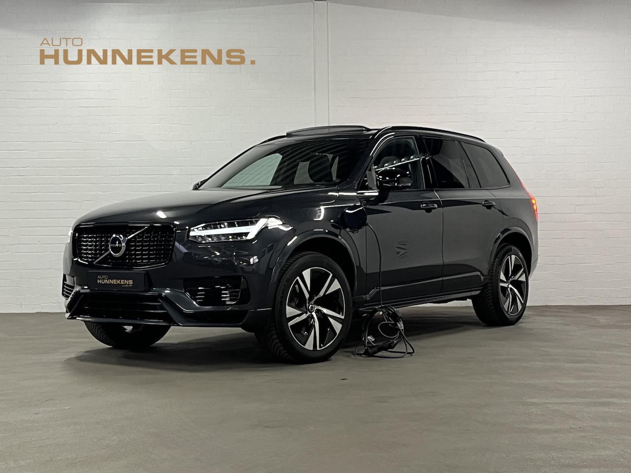 Volvo XC90 - 2.0 T8 Recharge AWD R-Design Open dak | Keyless | Harman/Kardon | BLIS | Adapt. Cruise con - AutoWereld.nl