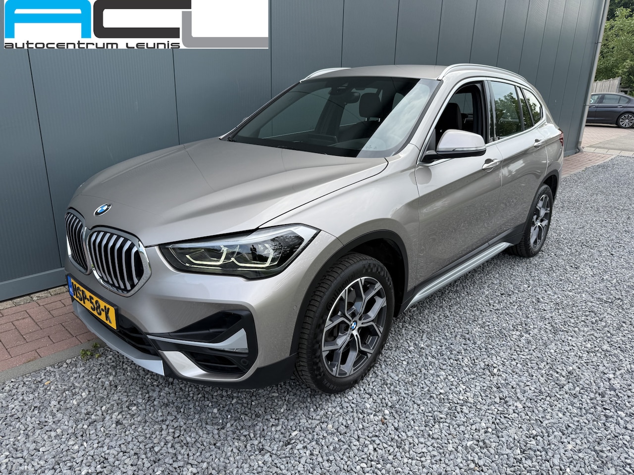 BMW X1 - X-drive20i Automaat High Executive - AutoWereld.nl