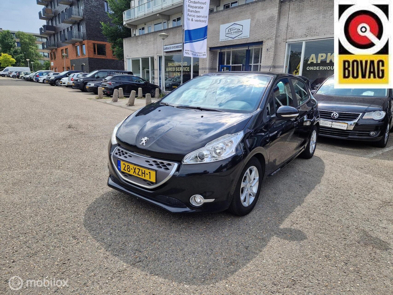 Peugeot 208 - 1.4 e-HDi 2012 AUT/AIRCO/CRUISE/PDC/DEALER ONDER - AutoWereld.nl