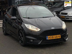 Ford Fiesta - 1.6 ST2 XENON/VERLAAGD/210PK/MILLTEK/CAMERA/STLVRM/