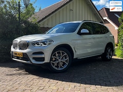 BMW X3 - Xdrive 30e X-line | 292pk PHEV | *Lage Km-stand* | HUD | ACC | Live Cockpit | HiFi | Metal