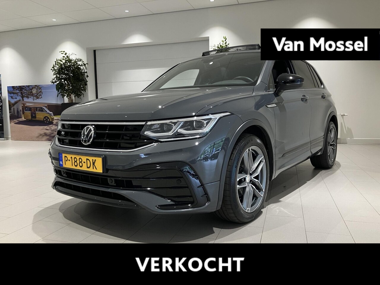 Volkswagen Tiguan - 1.5 TSI R-Line 150 PK DSG | Automaat | Apple Carplay | Panoramadak | Stoelverwarming | Zwe - AutoWereld.nl