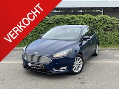 Ford Focus - 1.0 Titanium * Carplay * Nieuwe Distr. * Dealerond * Garantie