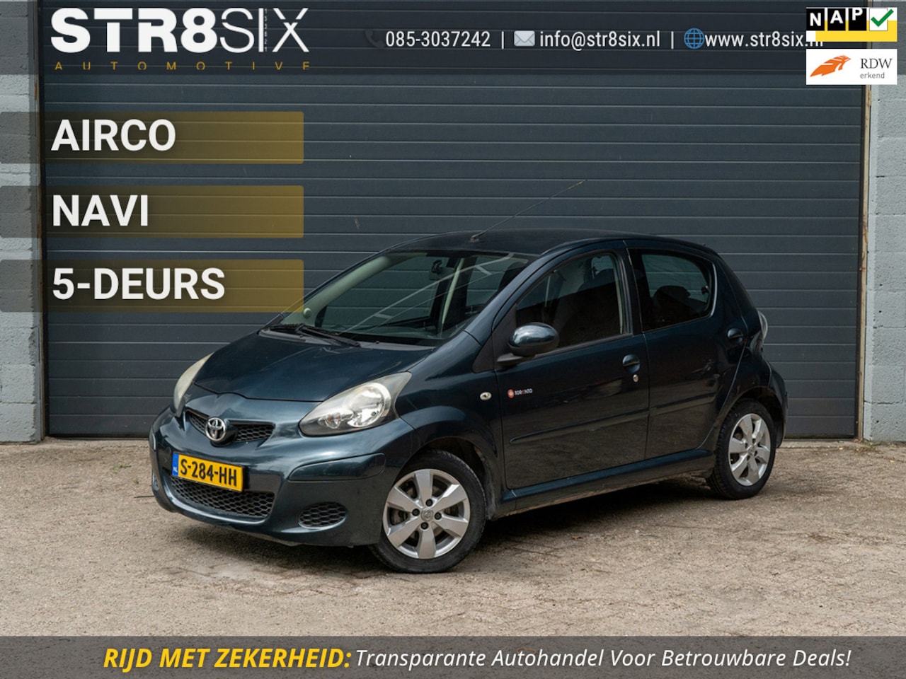 Toyota Aygo - 1.0-12V 68pk H5 Aspiration Red Navigator | Airco | 5drs | Navi - AutoWereld.nl
