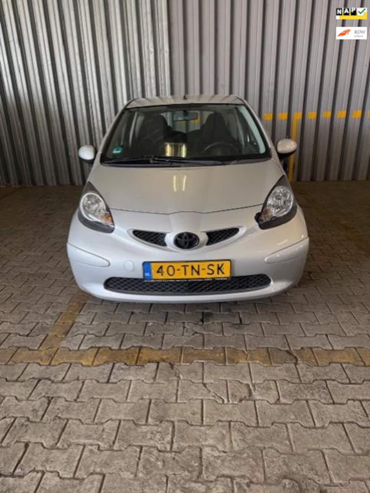 Toyota Aygo - 1.0-12V Comfort 1.0-12V Comfort - AutoWereld.nl