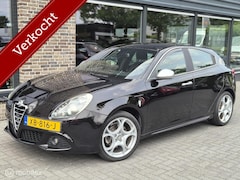 Alfa Romeo Giulietta - 1.4 T Distinctive | LEER | NAVI | CLIMA | STOEL.V | PDC | 17'' |