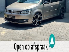 Volkswagen Touran - 1.4 TSI Highline DSG - Pano - Led FULL OPTIONS