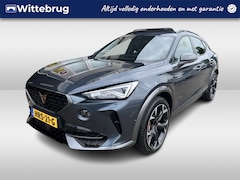 CUPRA Formentor - 1.4 e-Hybrid VZ Black Edition / AUTOMAAT/ 245 PK/ ORGINEEL BREMBO/ PANO/ LEER/ STUUR+STOEL