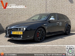 Alfa Romeo 159 Sportwagon - 2.4 JTD Elegante Q4 | Leder | Pano | Climate | Cruise | Navi | PDC |